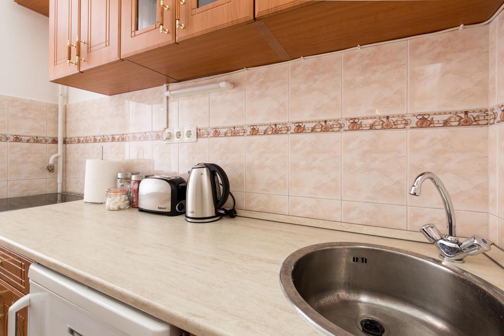 Bpm: Dob70 Classic Apartment In Downtown بودابست الغرفة الصورة